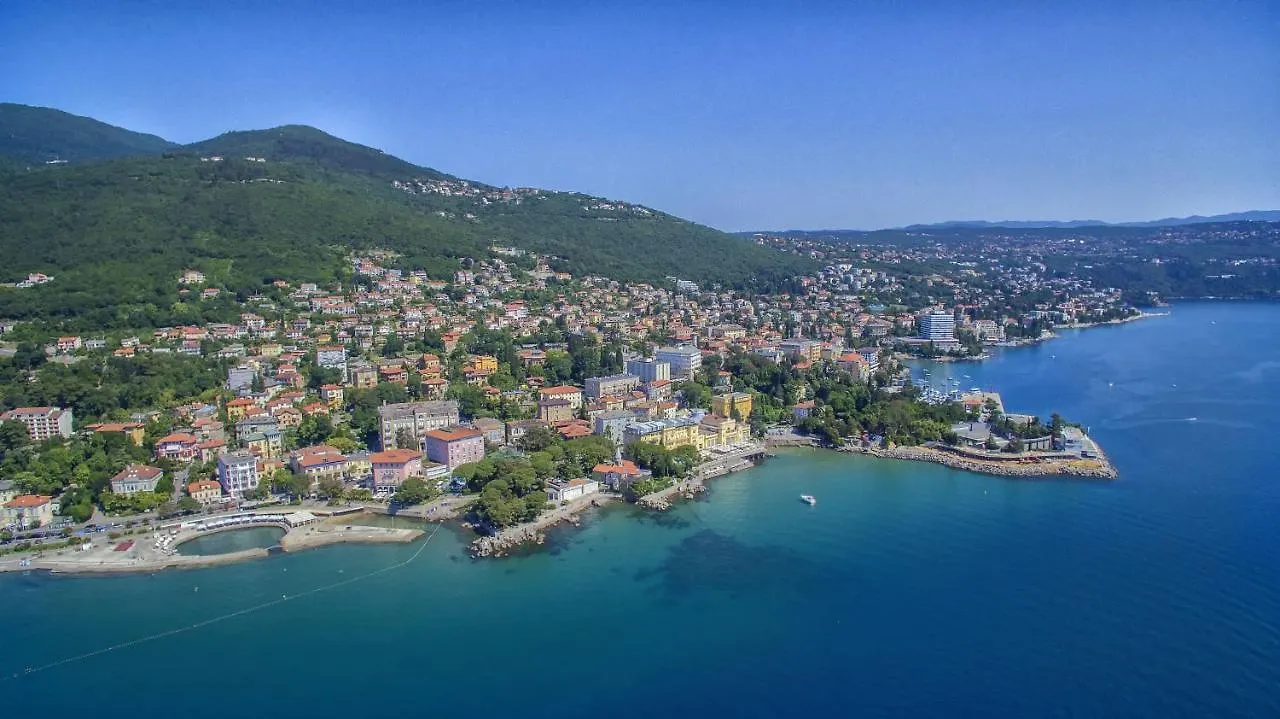 Apartments Matacin With Sea View Opatija 0*,