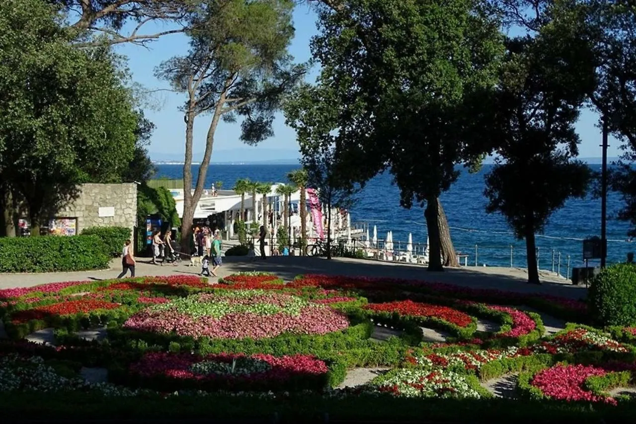 Apartments Matacin With Sea View Opatija 0*,  Croaţia